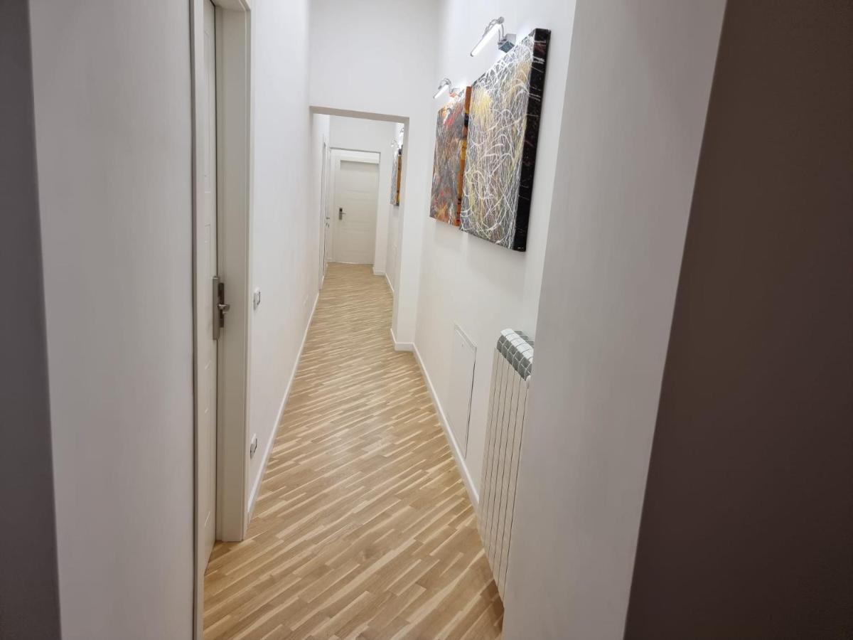 Barbaja Suites In Street Toledo 205 나폴리 외부 사진