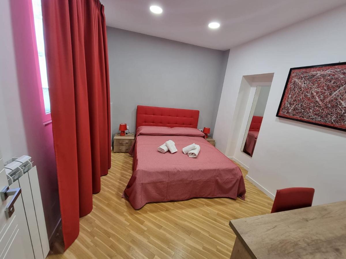 Barbaja Suites In Street Toledo 205 나폴리 외부 사진