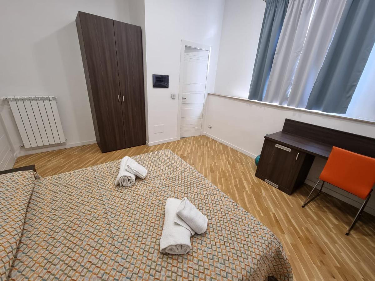Barbaja Suites In Street Toledo 205 나폴리 외부 사진