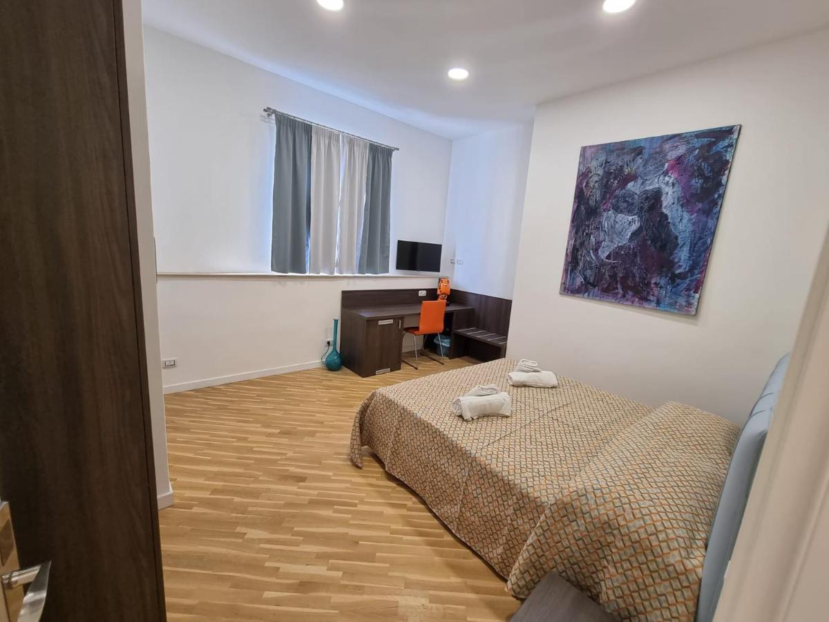 Barbaja Suites In Street Toledo 205 나폴리 외부 사진