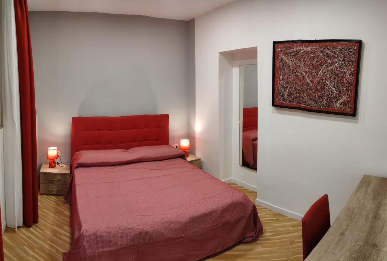 Barbaja Suites In Street Toledo 205 나폴리 외부 사진