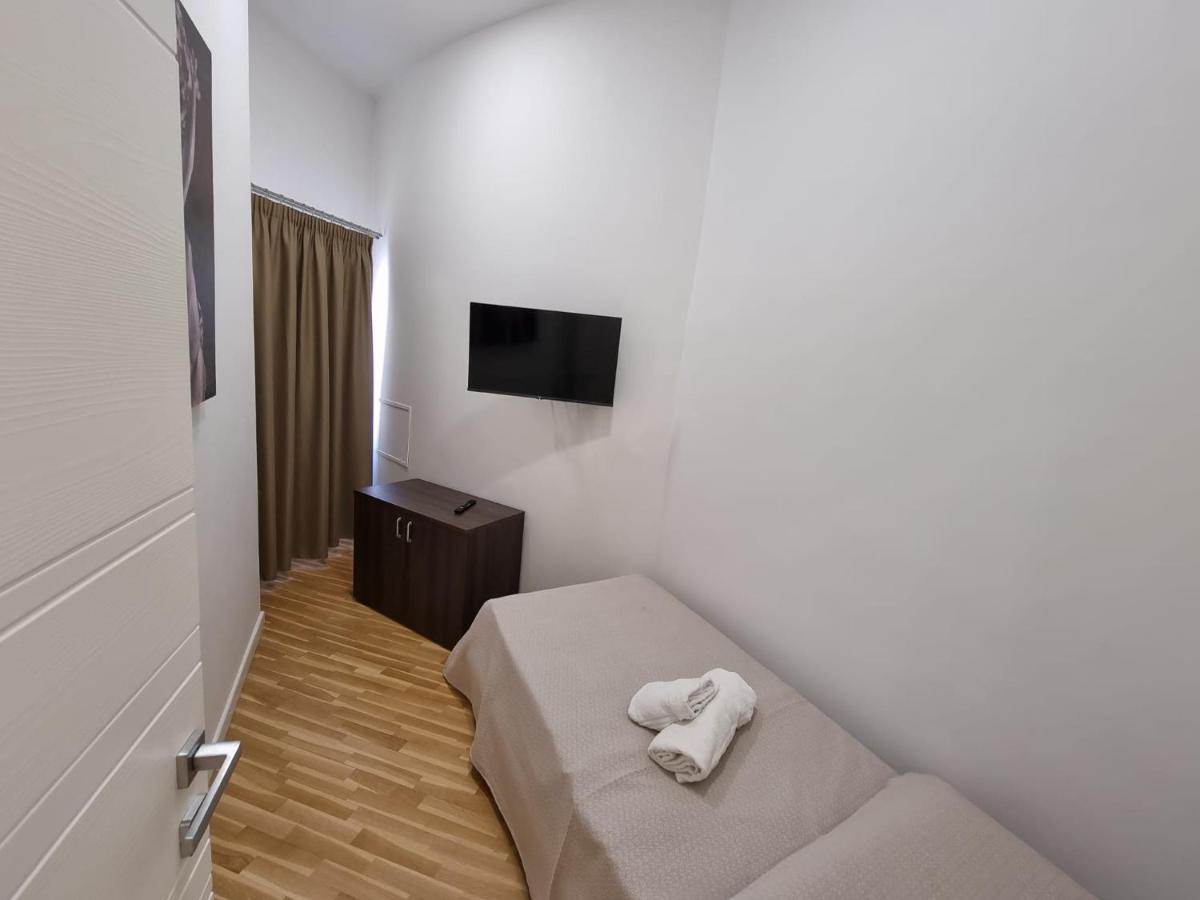 Barbaja Suites In Street Toledo 205 나폴리 외부 사진