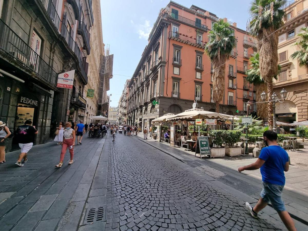Barbaja Suites In Street Toledo 205 나폴리 외부 사진