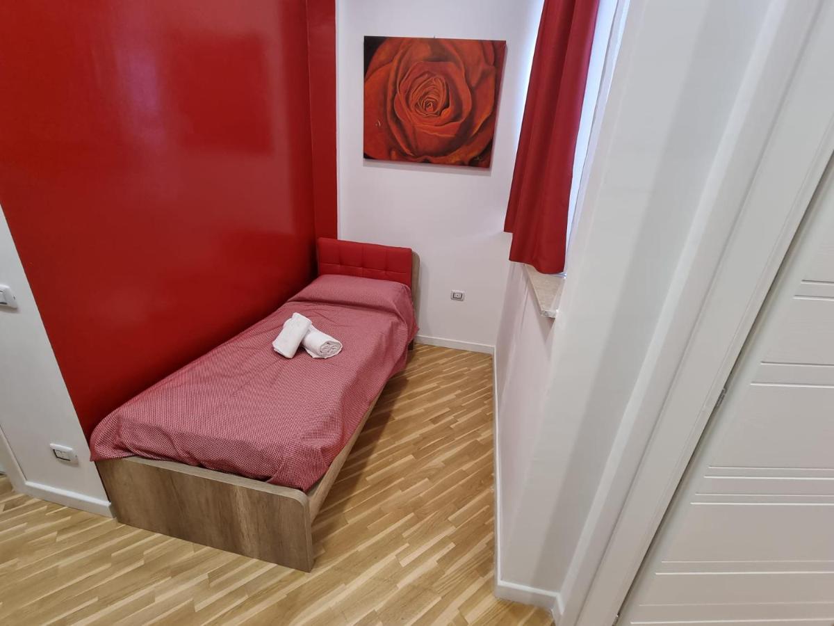 Barbaja Suites In Street Toledo 205 나폴리 외부 사진