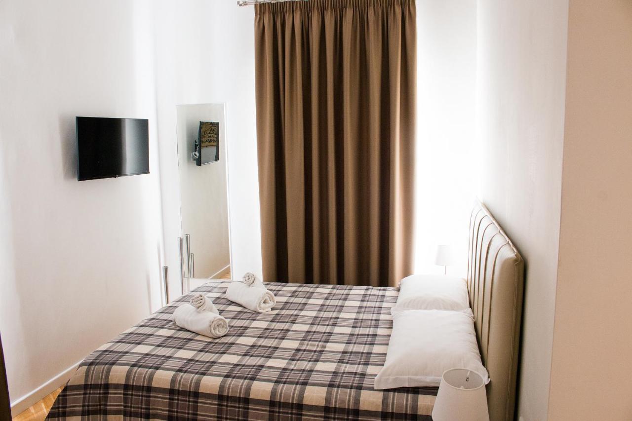 Barbaja Suites In Street Toledo 205 나폴리 외부 사진