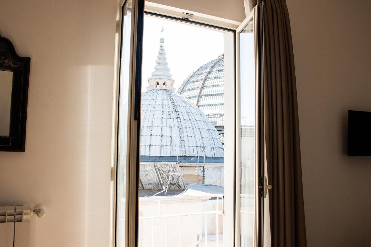 Barbaja Suites In Street Toledo 205 나폴리 외부 사진