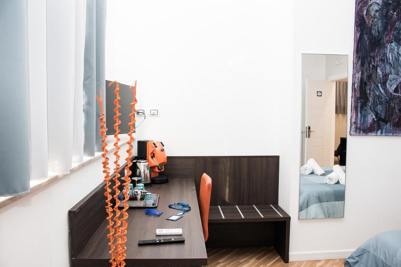 Barbaja Suites In Street Toledo 205 나폴리 외부 사진