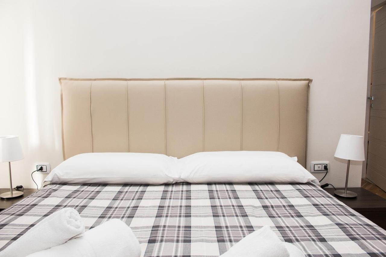 Barbaja Suites In Street Toledo 205 나폴리 외부 사진