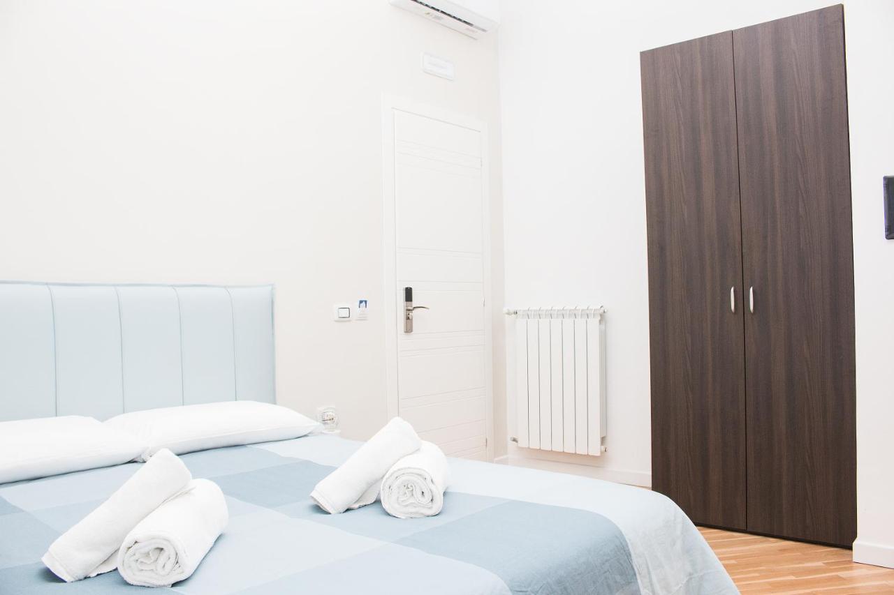 Barbaja Suites In Street Toledo 205 나폴리 외부 사진